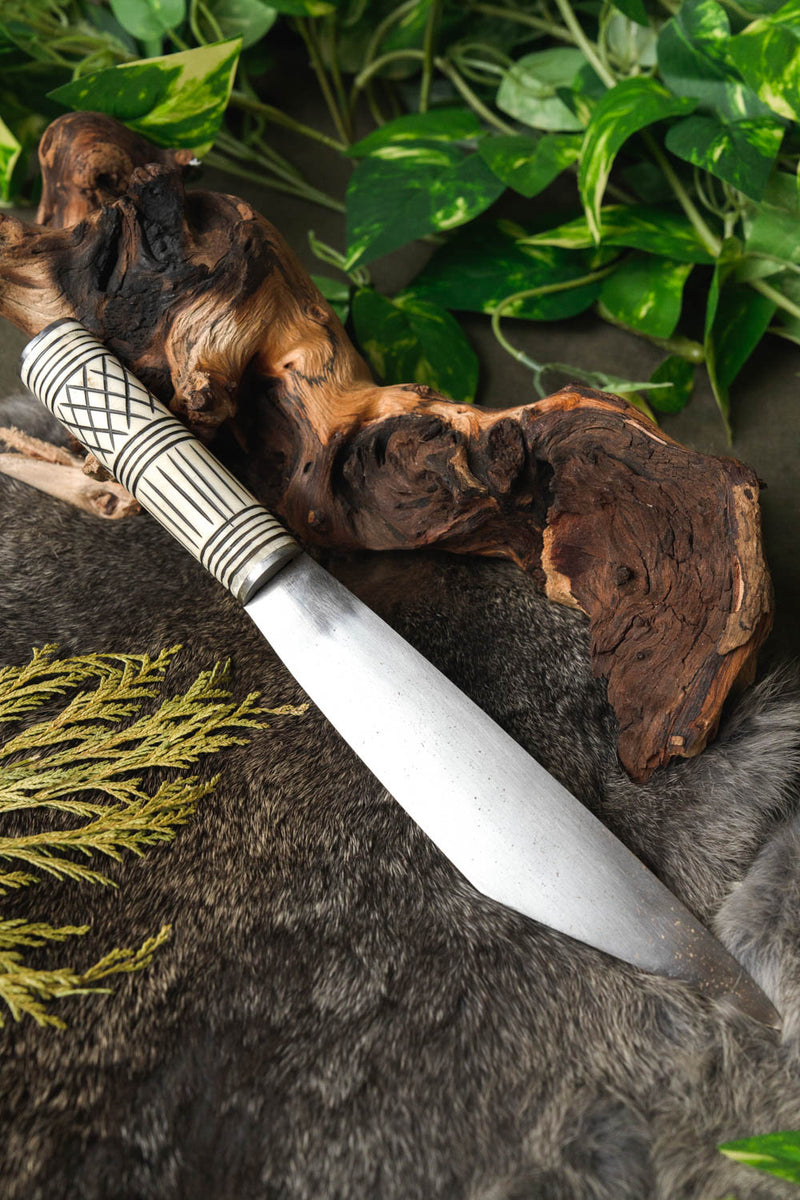 Vikingsax met benen grip, semi-scherp