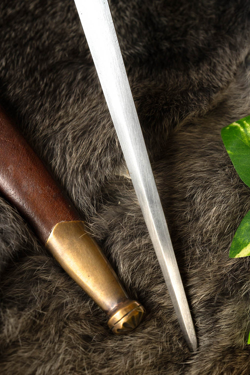 Tysk quillon-dolk med skede, 16. århundrede, halvskarpt 