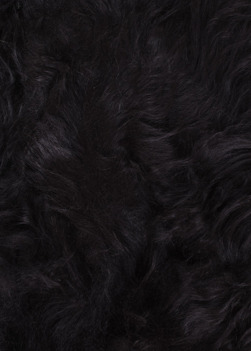 Svart skandinavisk fårskinn 