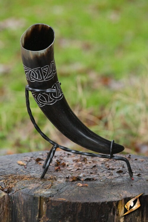 Drinking horn Tara, light, 500–650 ml