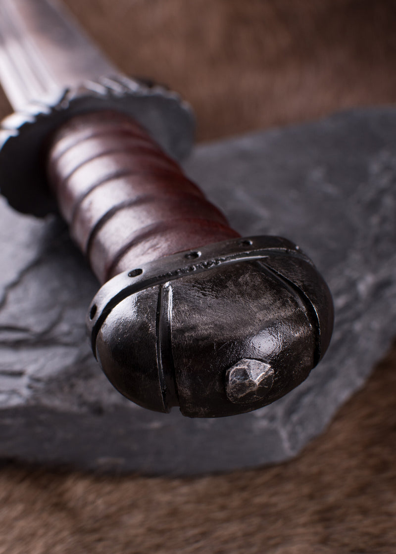 9e eeuwse sax met leren grip, semi-scherp