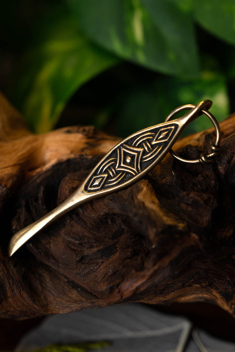 Viking nail cleaner Birka grave 660