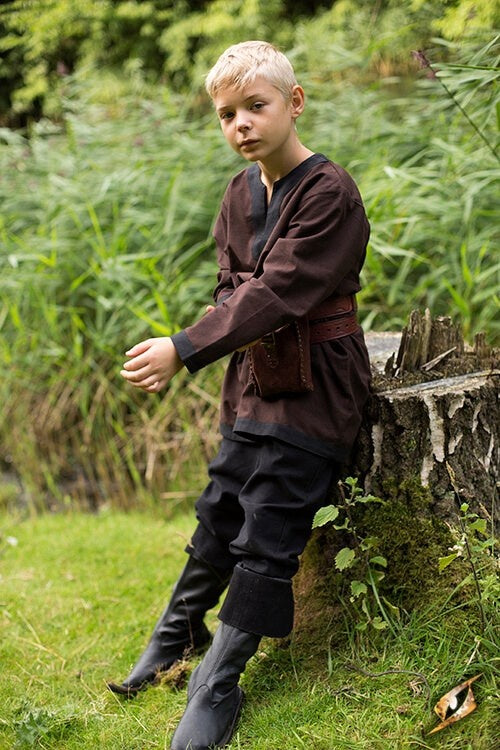 Middeleeuwse tuniek met lange mouwen bruin