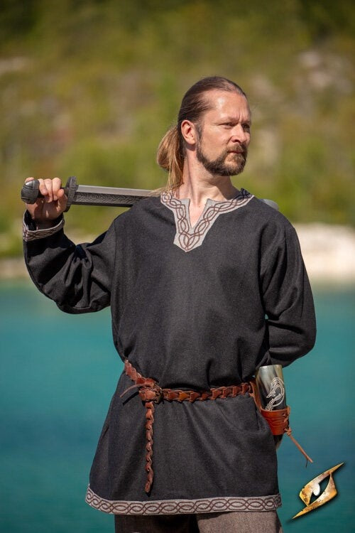 Tunik Hilmar, Vismebraat, czarny