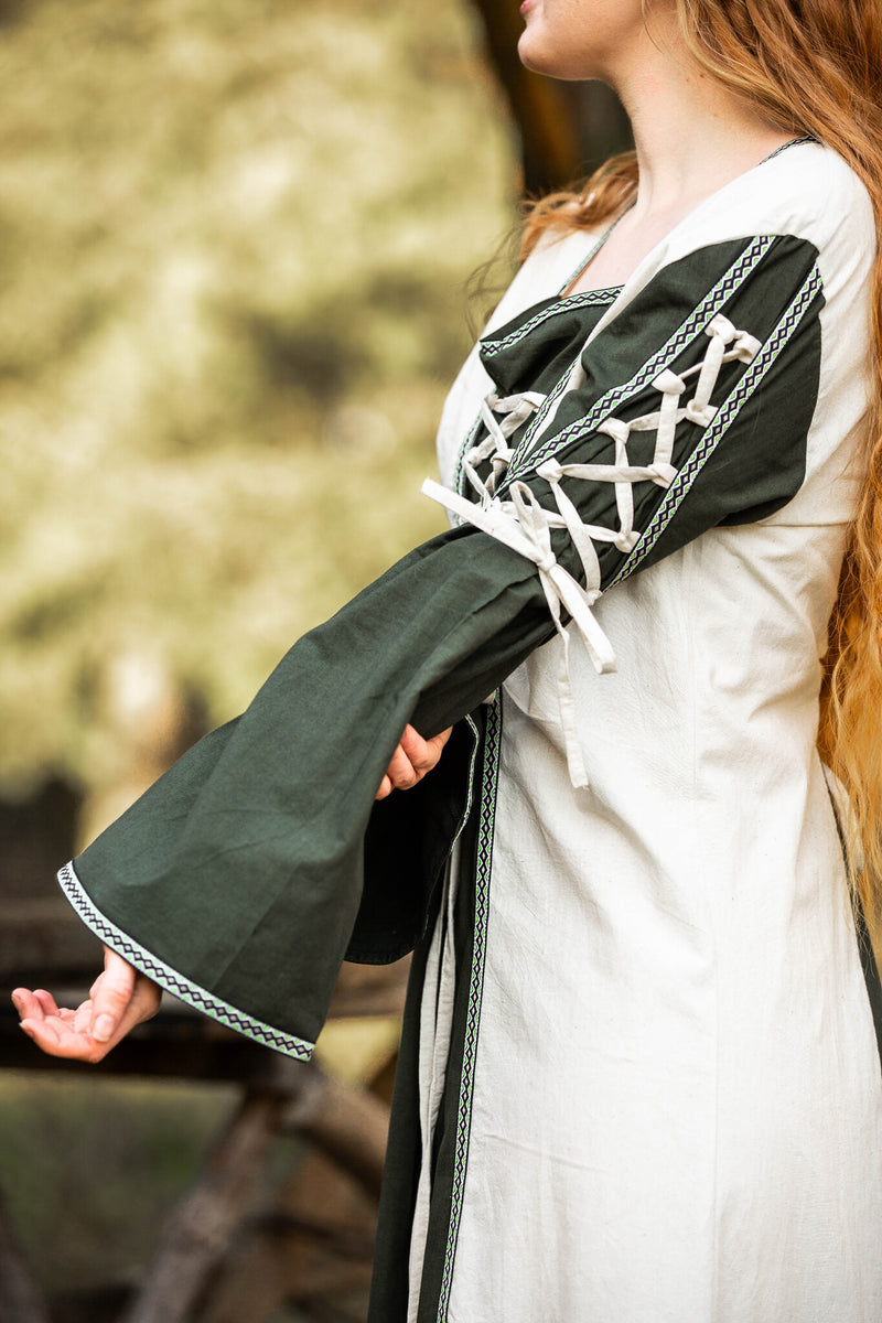 Średniowieczna sukienka Serena, zielona