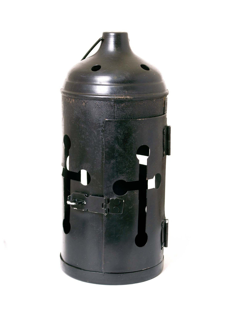 Lanterne avec fenêtre à croix 