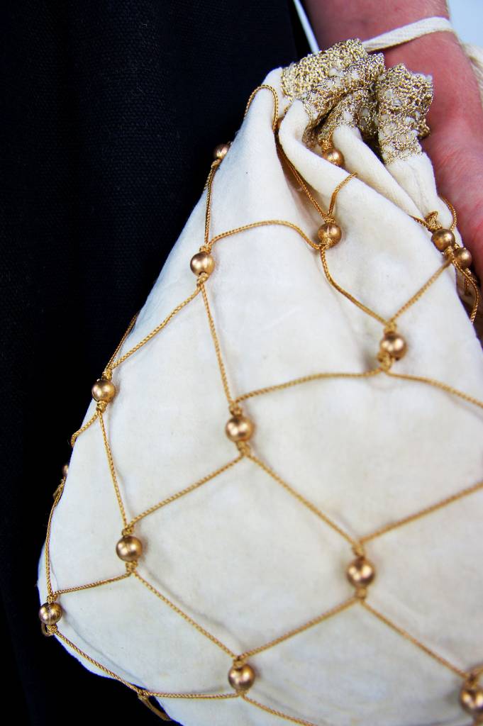 Adellijke buidel, wit