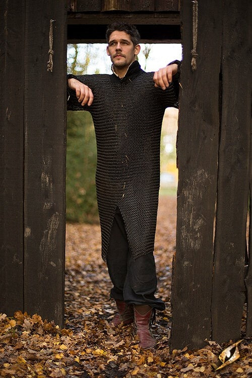 Hauberk met split, halflange mouwen, zwart, ongeklonken 9 mm