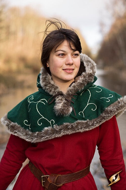 Hood with Bontrand Gisla, Green