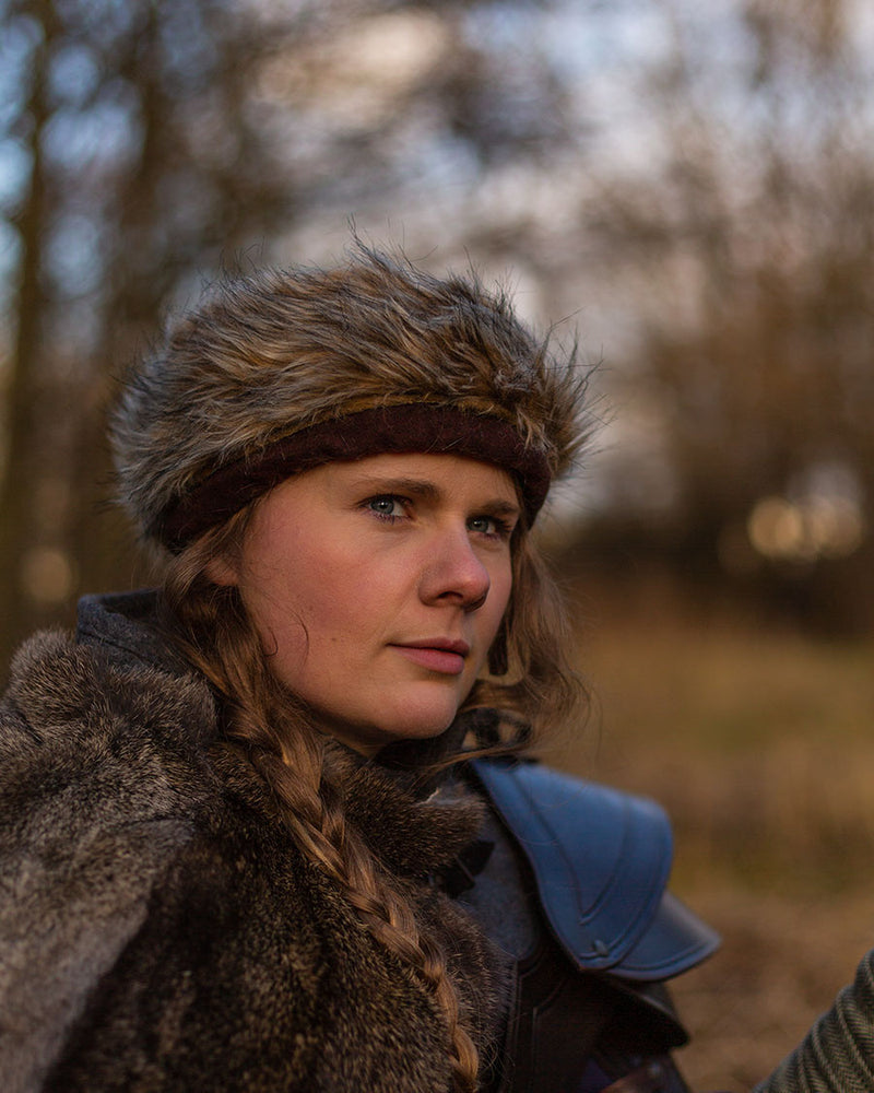 Viking muts Ragi, wolmix, bruin