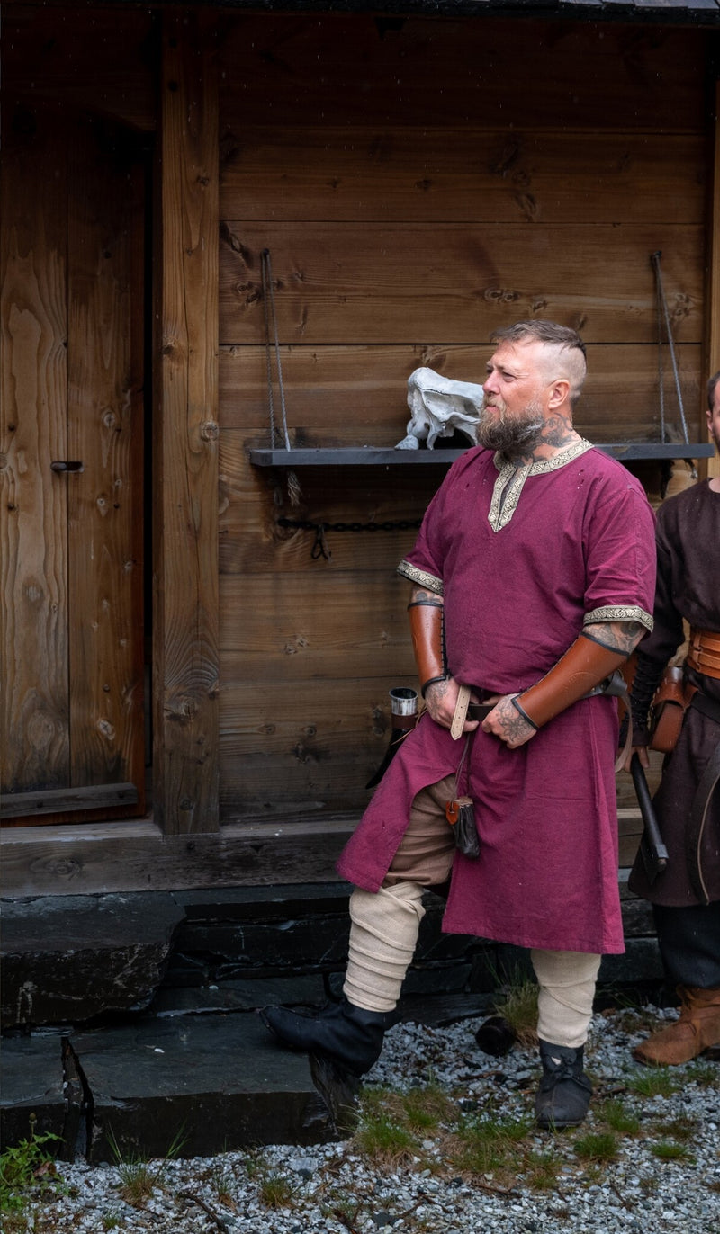 Keltische tuniek, korte mouwen, rood