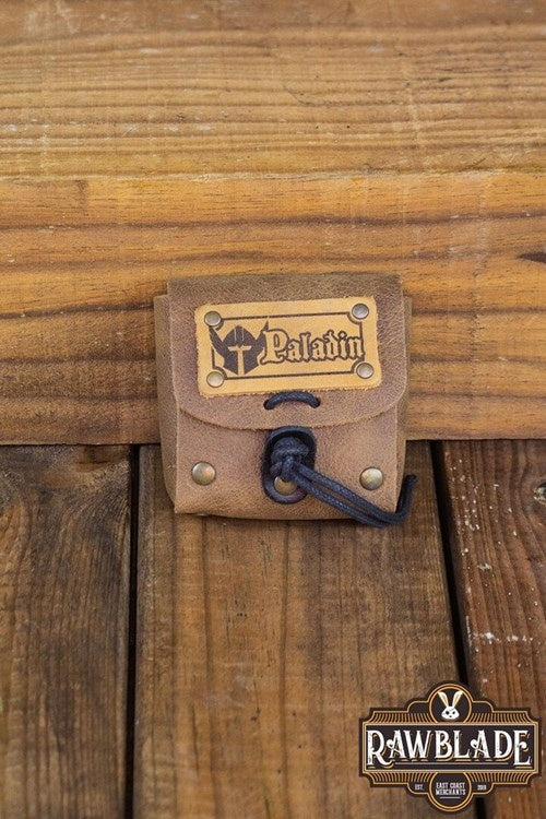 Dice bag met set dobbelstenen Paladin