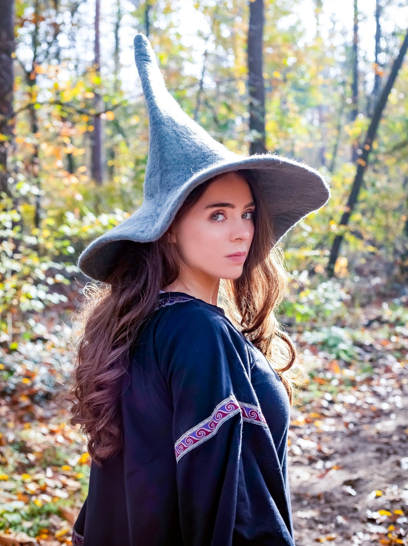 Heksenhoed, grijs, wolvilt