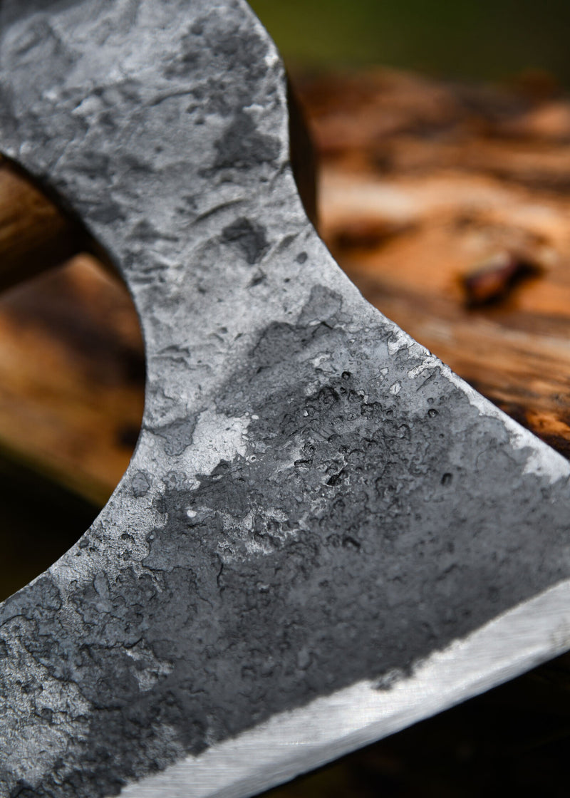 Hache viking, forgée à la main acier, type D, semi-tranchante 