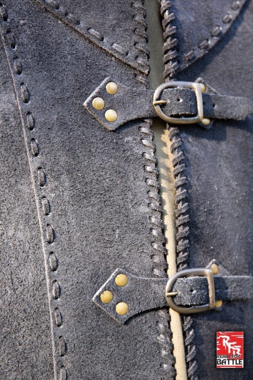 Brigandine z paskami, czarny