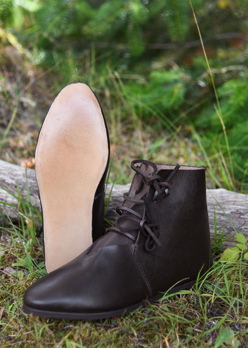 Botines, siglo XV, marrón 