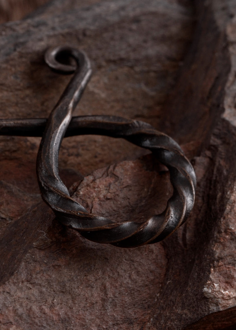 Trolkruis, tordu, S, fer 