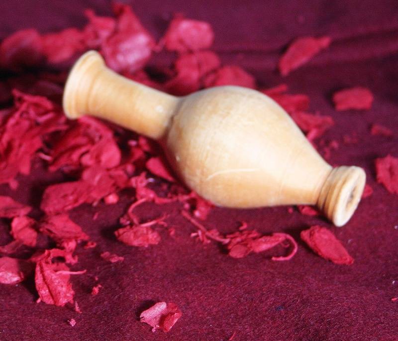 Aardewerk balsamarium