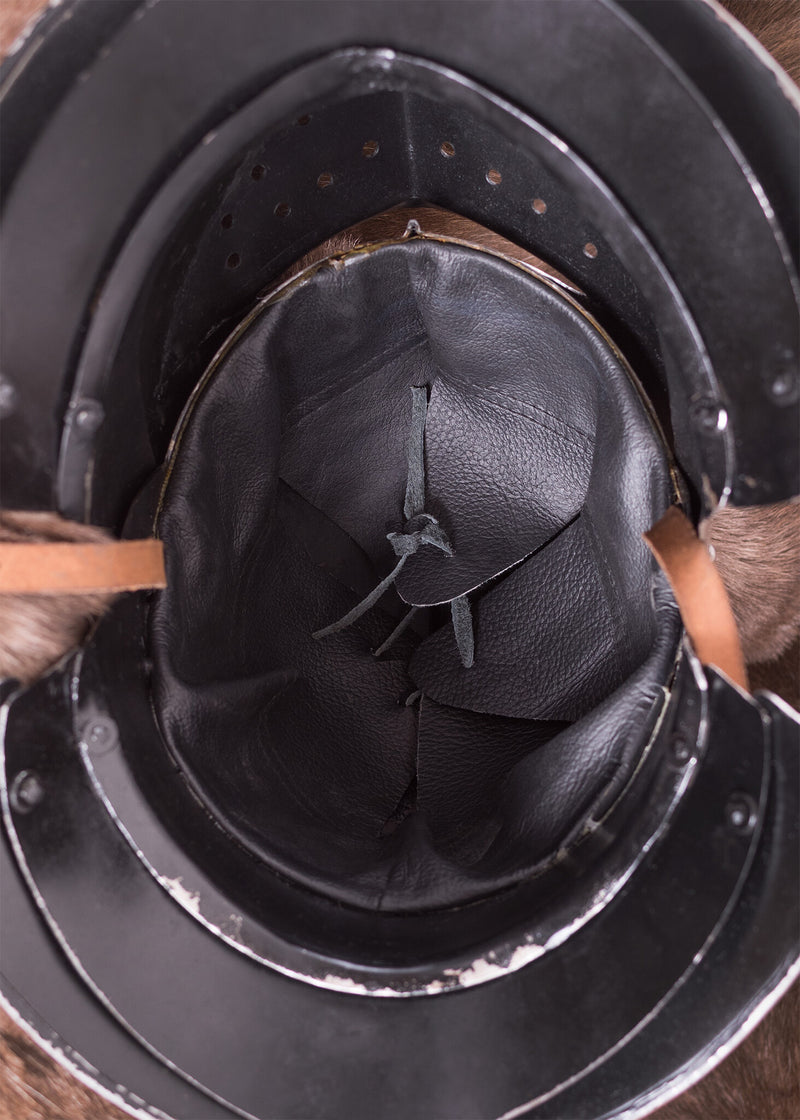 Vroeg 16e eeuwse gesloten helm, 1-1.2 mm