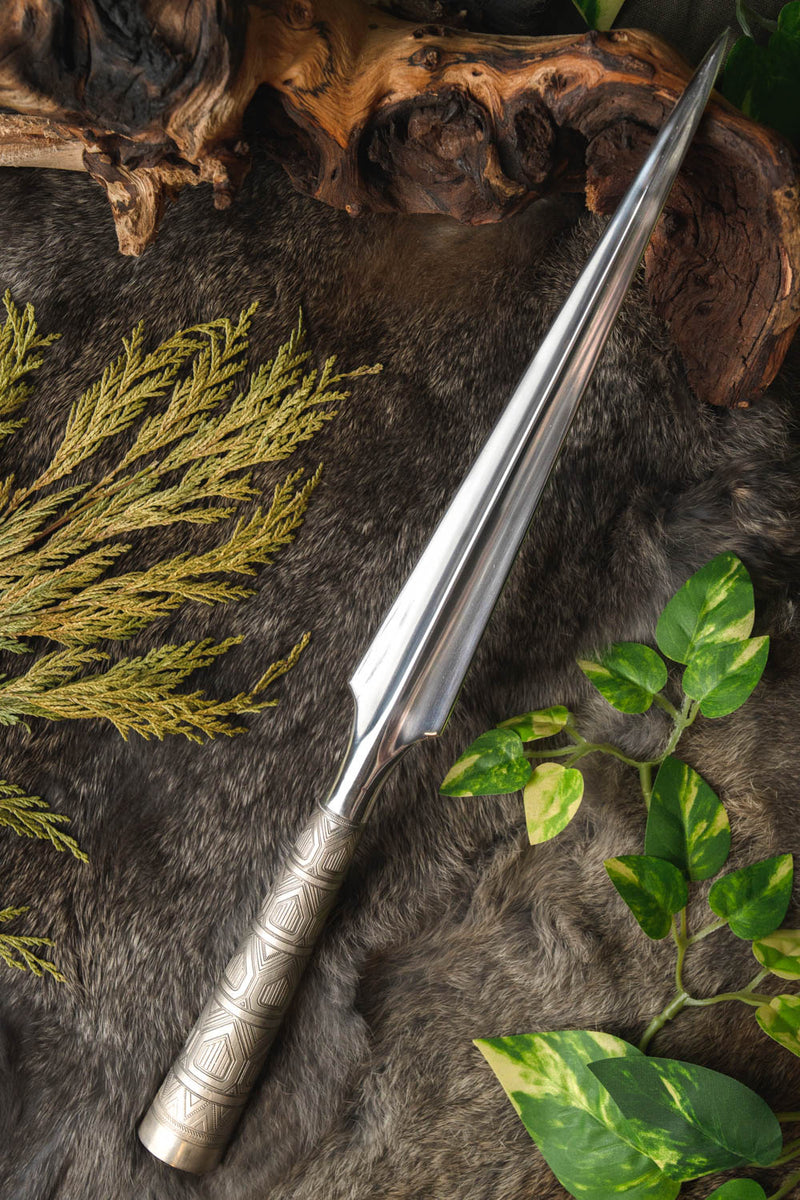 Ozdobiony grot włóczni Wikingów, średnio ostry 