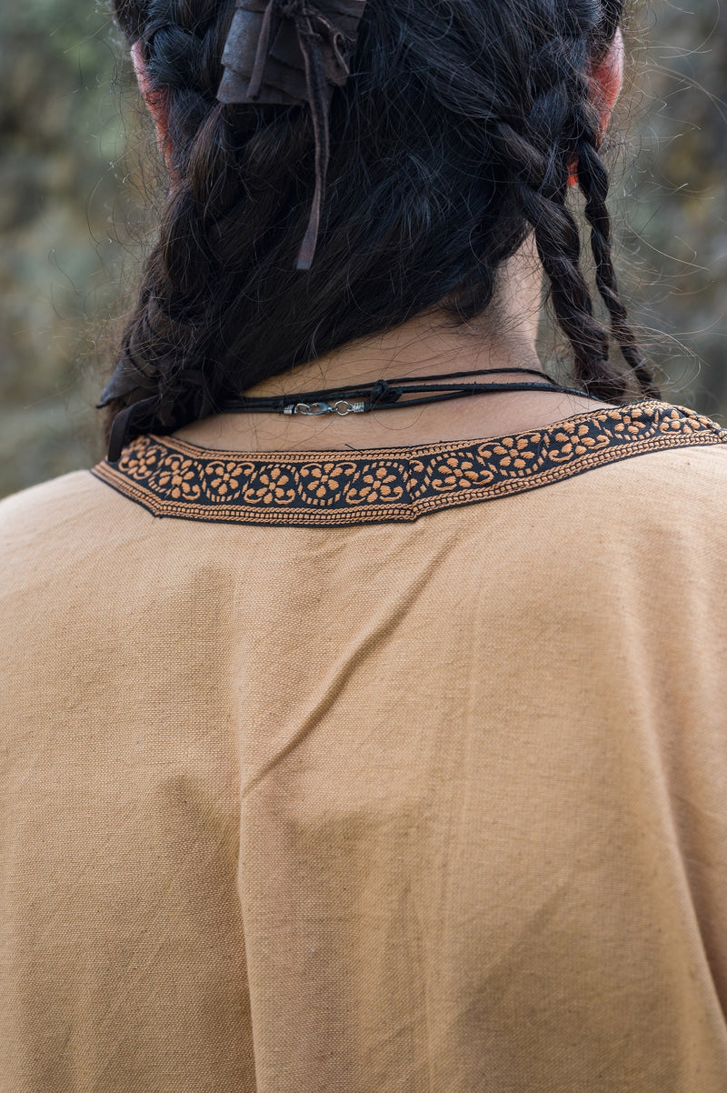 Keltische tuniek Finn, honingbruin