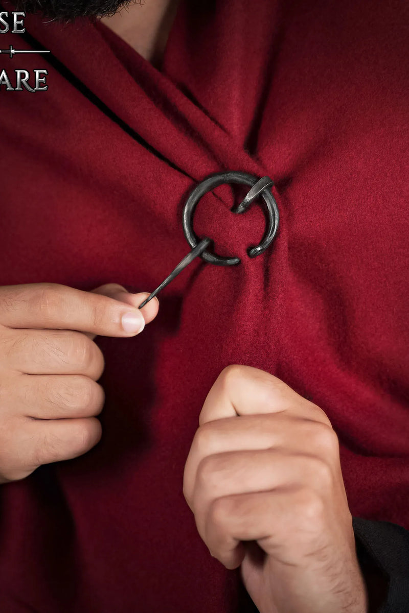 Hoefijzerfibula, ijzer