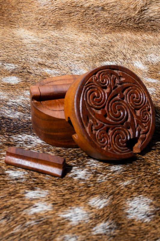 Sieradendoosje triskelion, hout