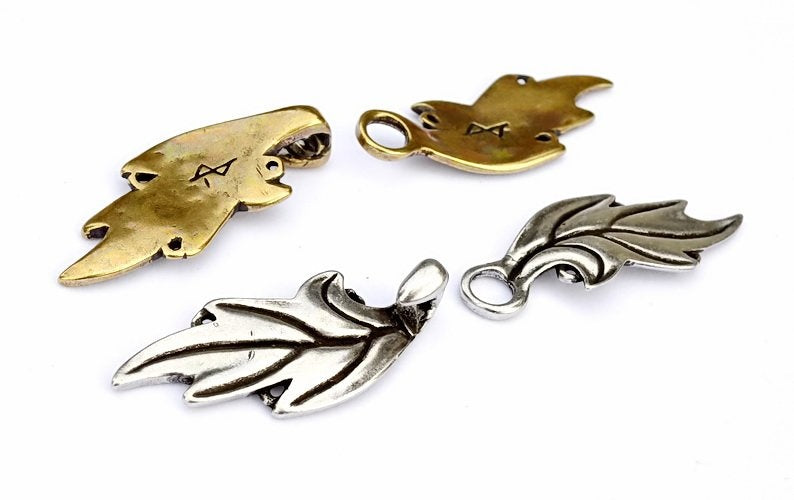 Elven cloak clasp, bronze