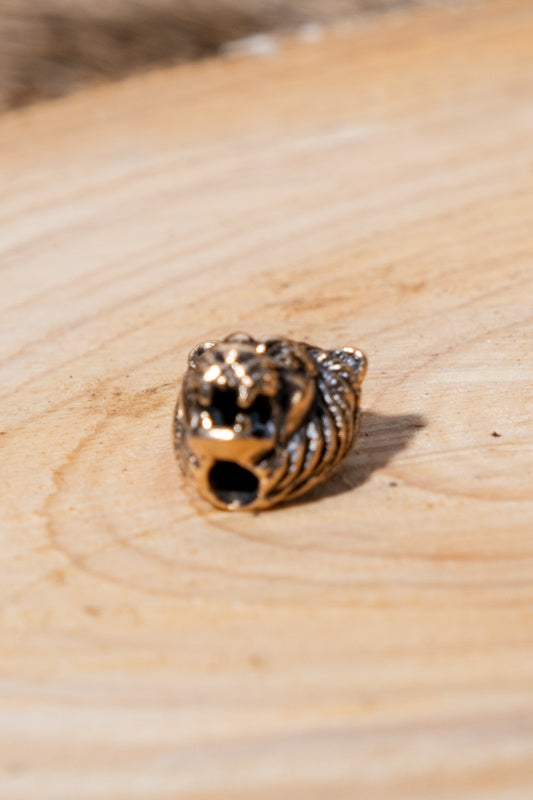 Baardkraal leeuw, brons