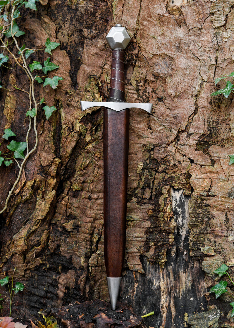 Dolk Munster, bot (battle-ready)