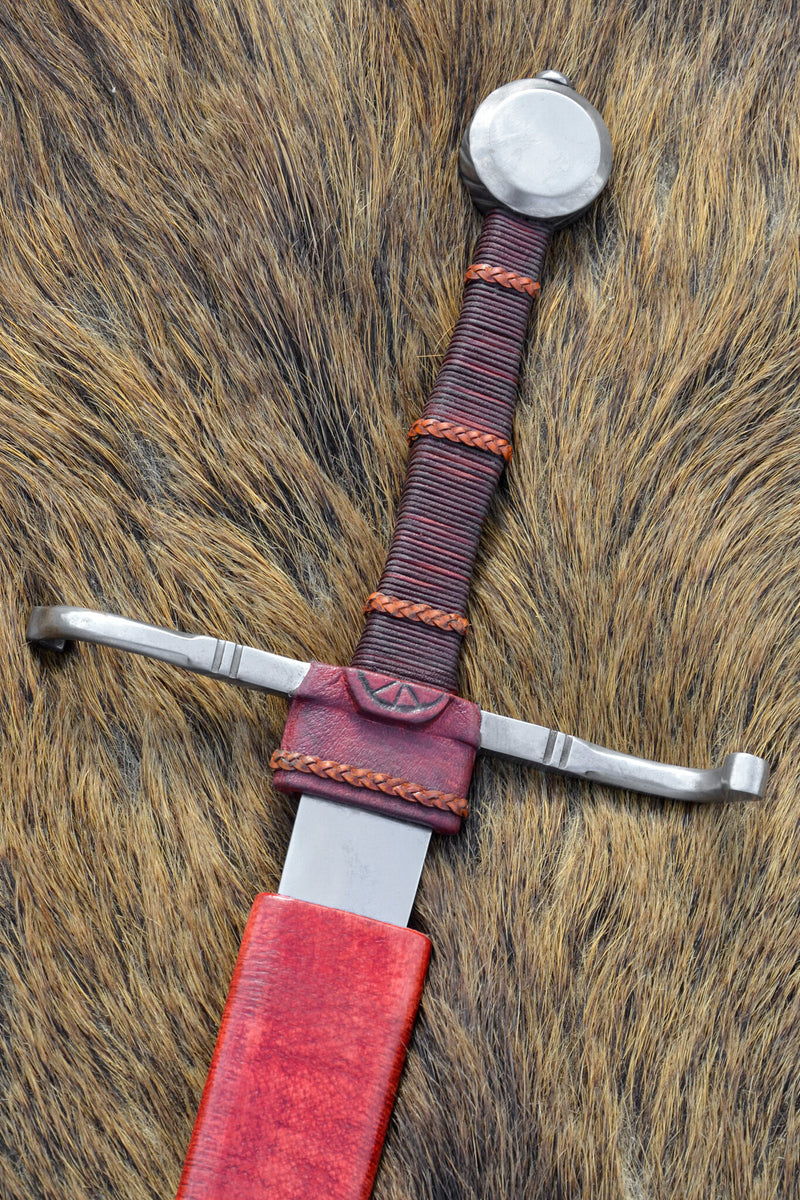 Épée à deux mains Musée de Cluny, semi-tranchant 