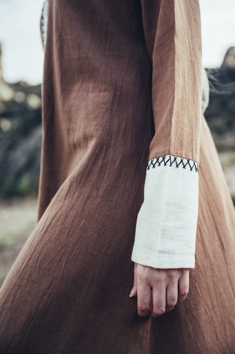 Sukienka Viking Lagertha, piasek