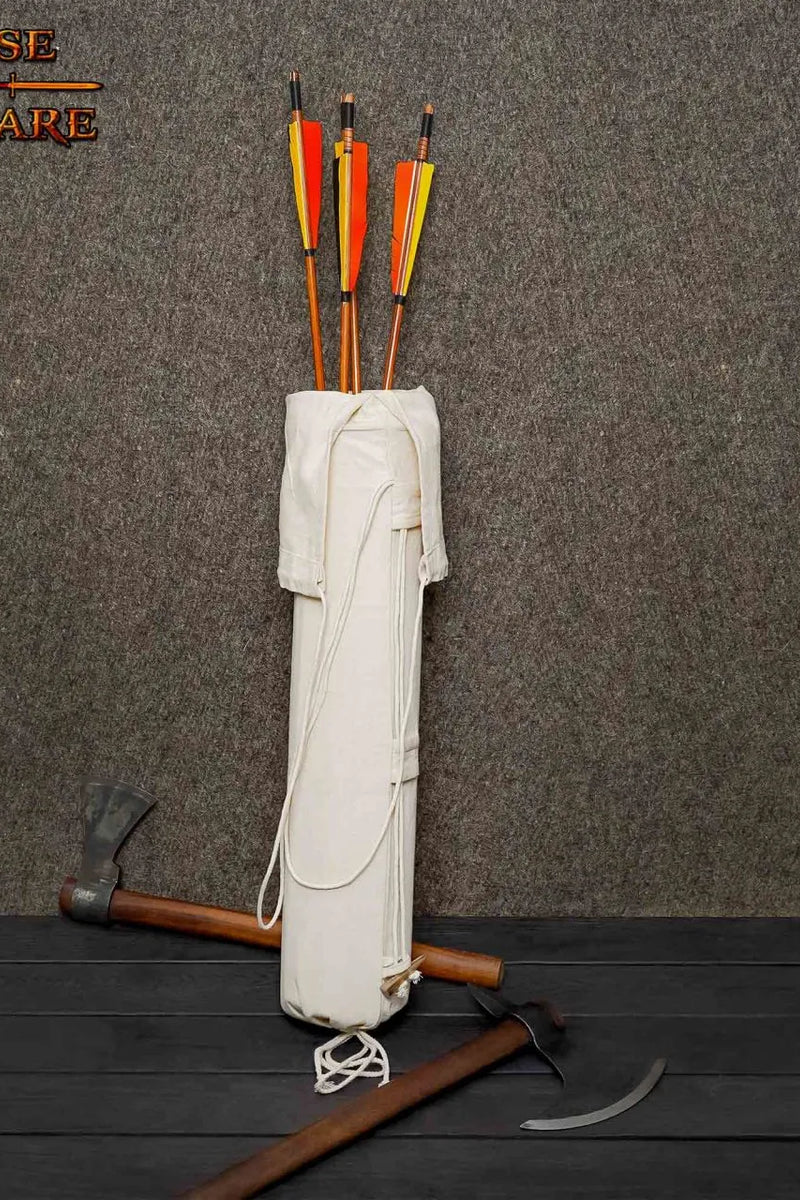 Laatmiddeleeuwse stoffen pijlkoker