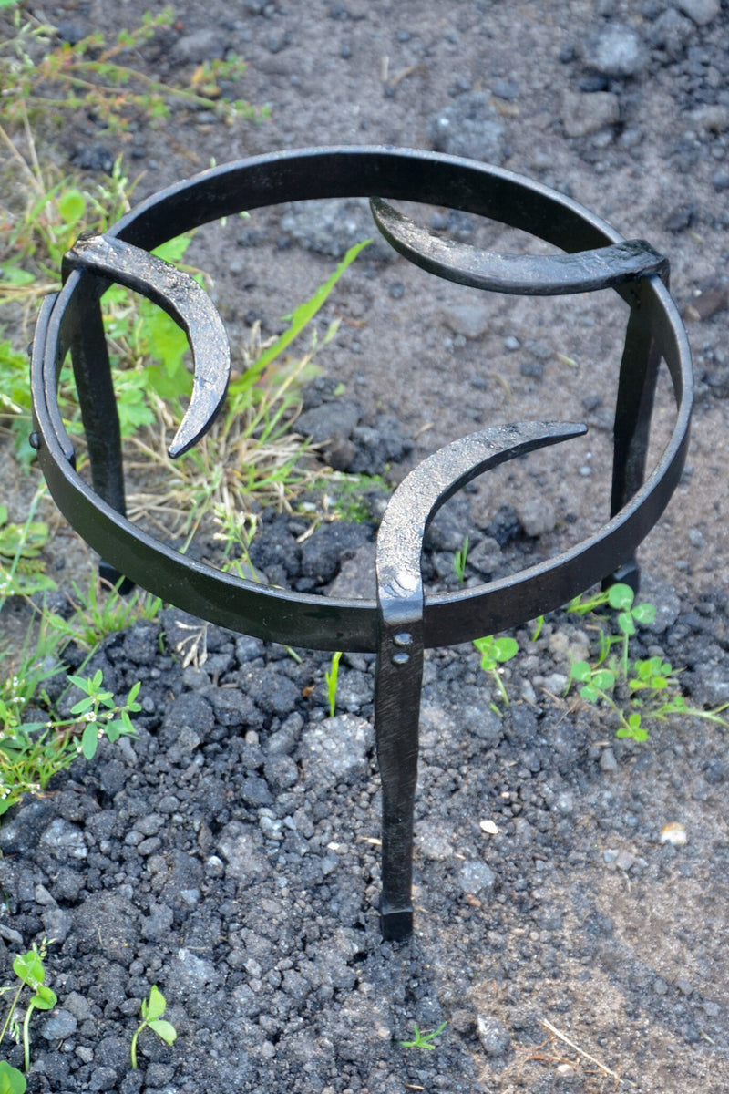 Middeleeuwse driebeen 25 cm