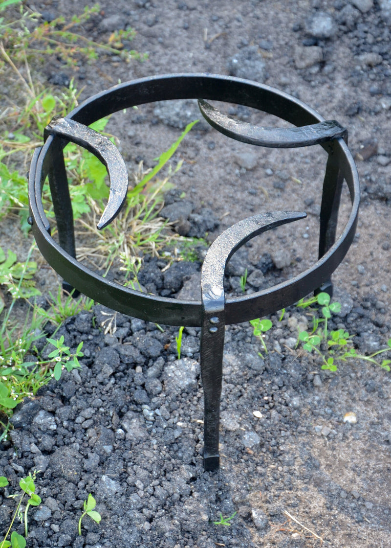 Średniowieczny trójnóg 25 cm 
