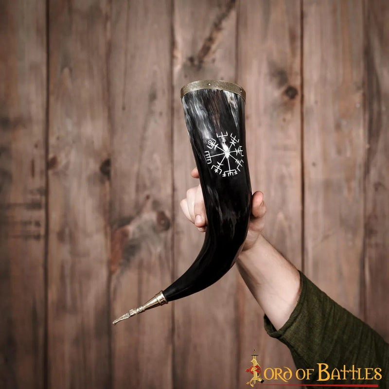 Corno per bere con vegvisir e finiture in ottone, 300-500 ml 