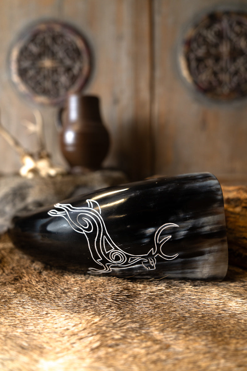 Gegraveerde drinkhoorn Cernunnos, 300-500 ml