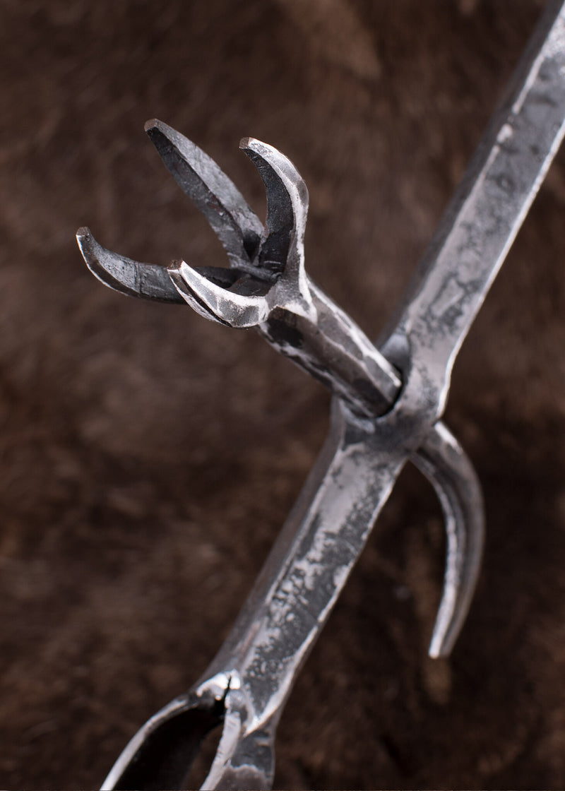 Lucernehamer, paalbijl, semi-scherp