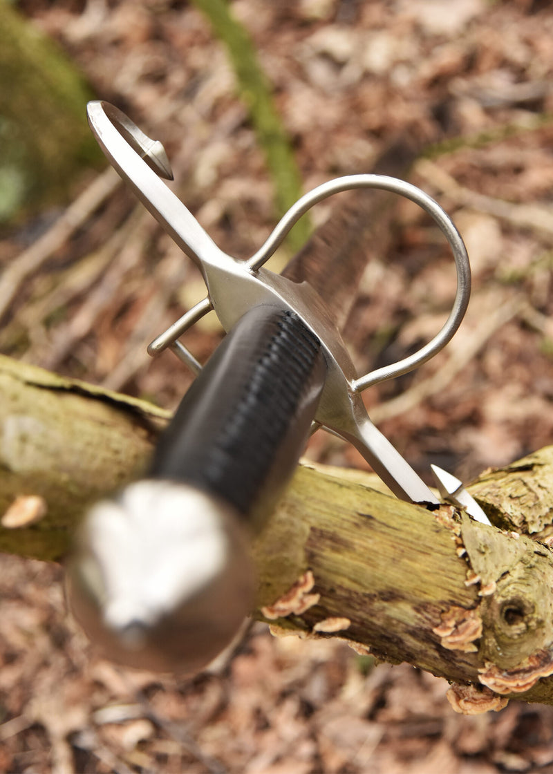 Scottish lowlander William Wallace, semi-sharp