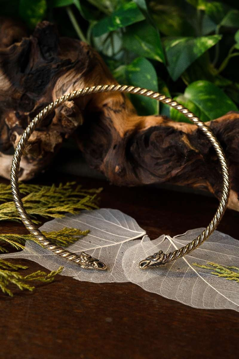 Viking torque Hugin och Munin, brons 