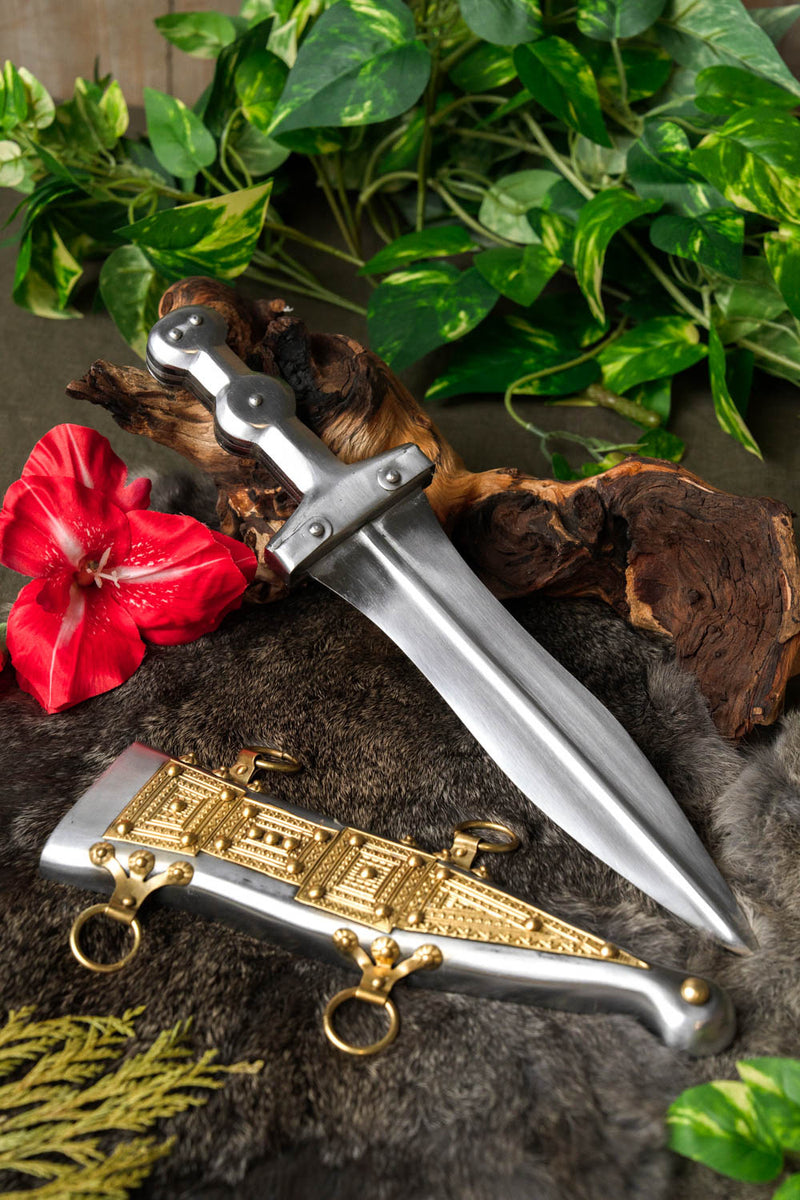 1e eeuwse pugio, type 1, semi-scherp