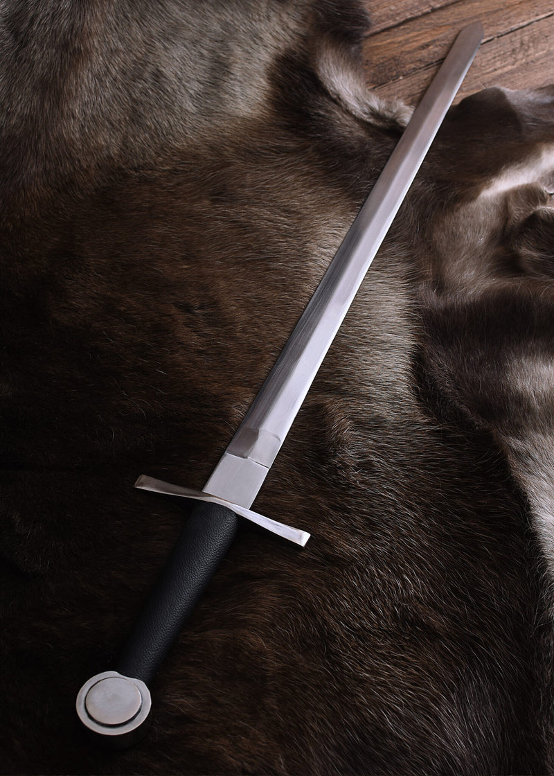 Middeleeuws enkelhandig zwaard, semi-scherp