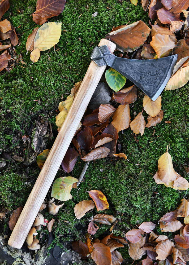 Viking Mammenbijl, type H, semi-scherp