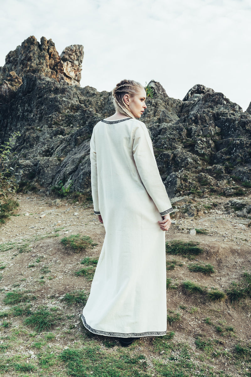 Vroegmiddeleeuwse jurk Aelswith, naturel