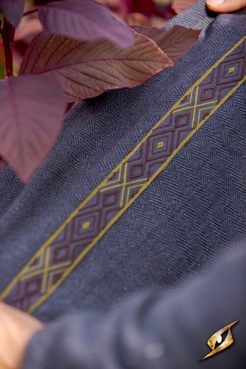 Estrid medieval vestido con motivo de espina de pescado, gris oscuro 