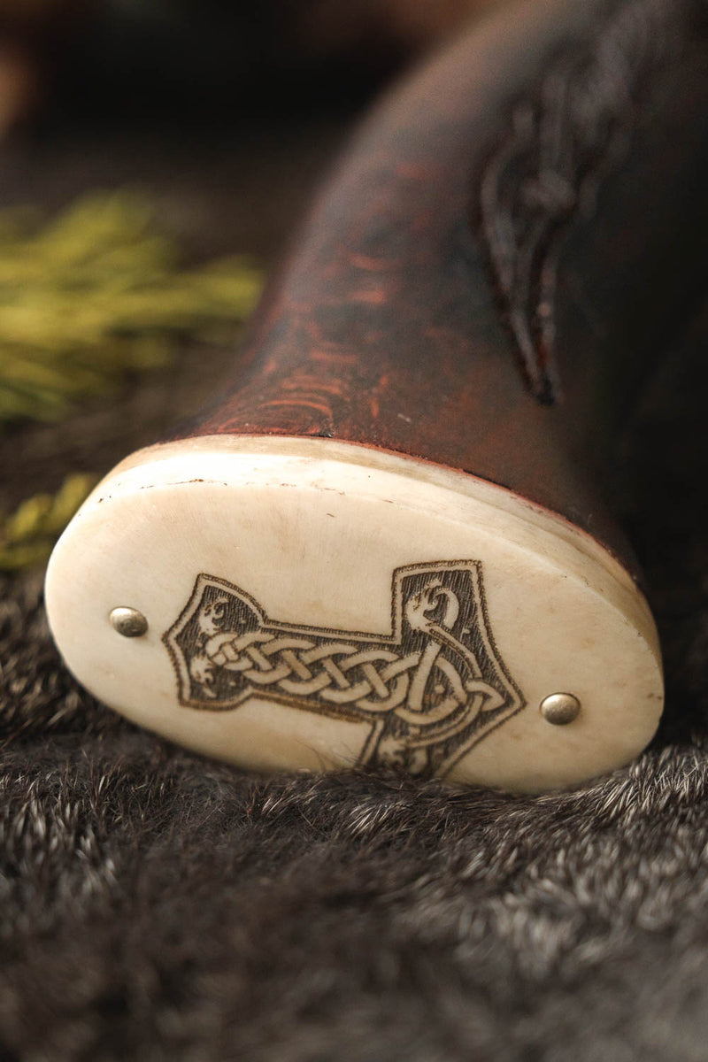 Rostfritt stål Viking handyxa med Mjolnir, halvvass 