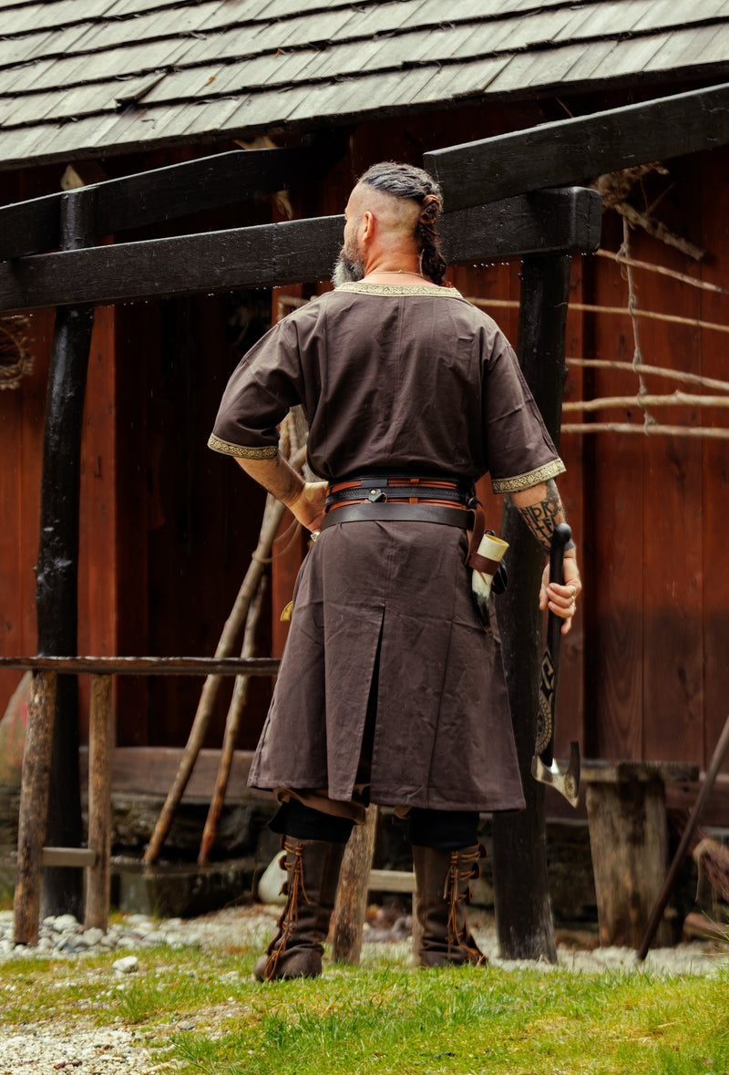 Keltische tuniek, korte mouwen, donkerbruin