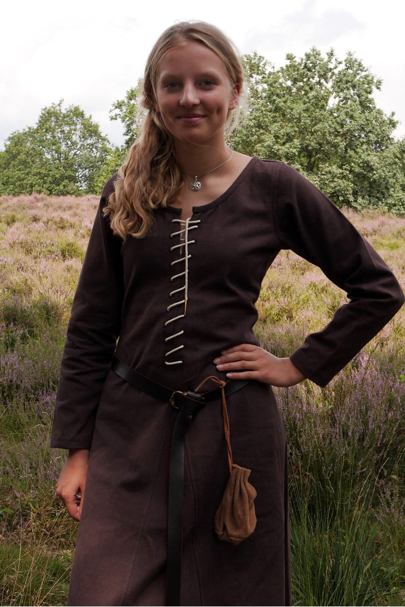 Cotehardie Christina, bruin