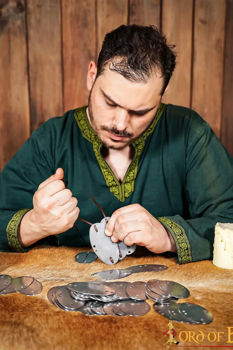 Vroeg-Middeleeuws schaalpantser, rond