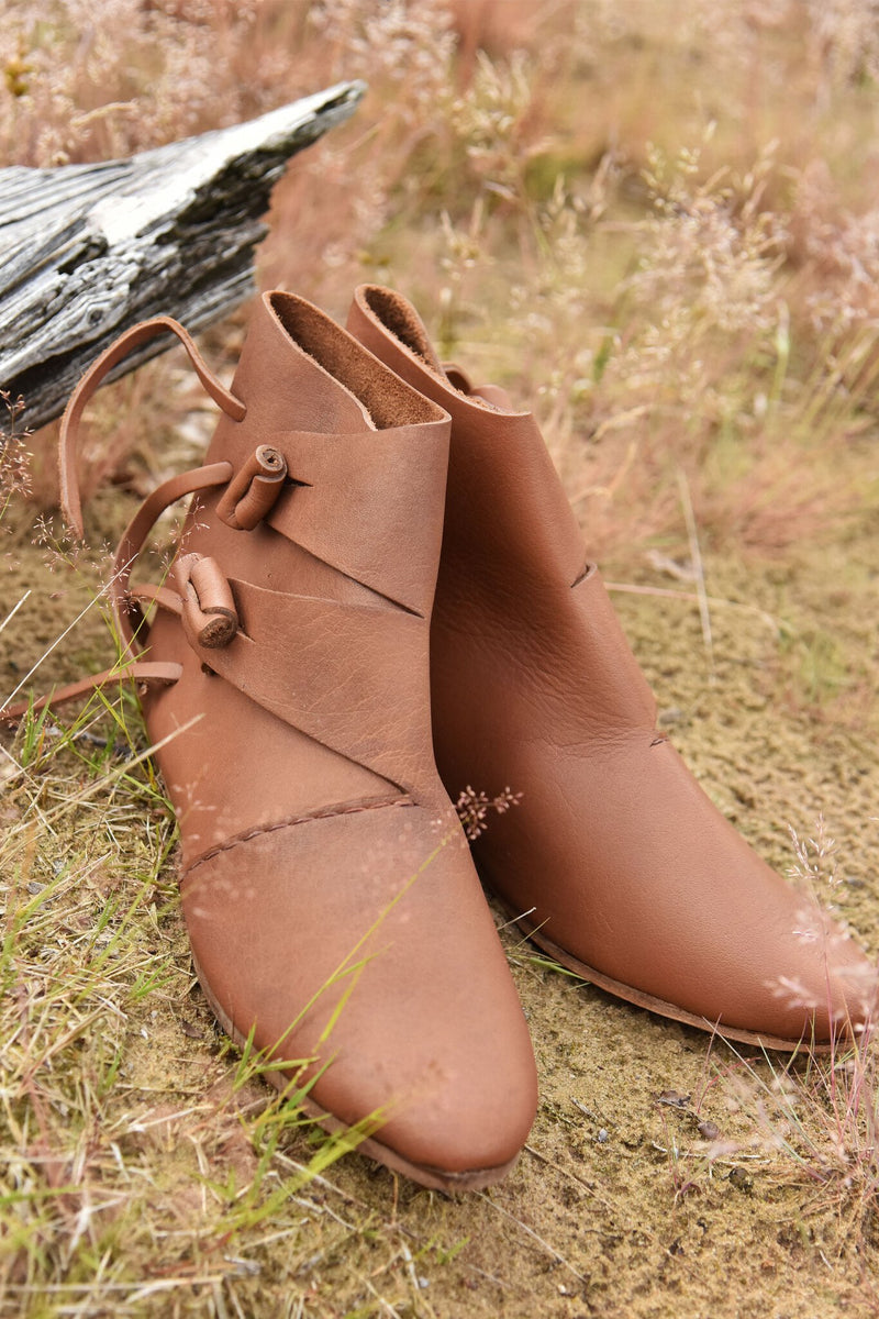 Viking schoenen Jorvik met nagels, lichtbruin